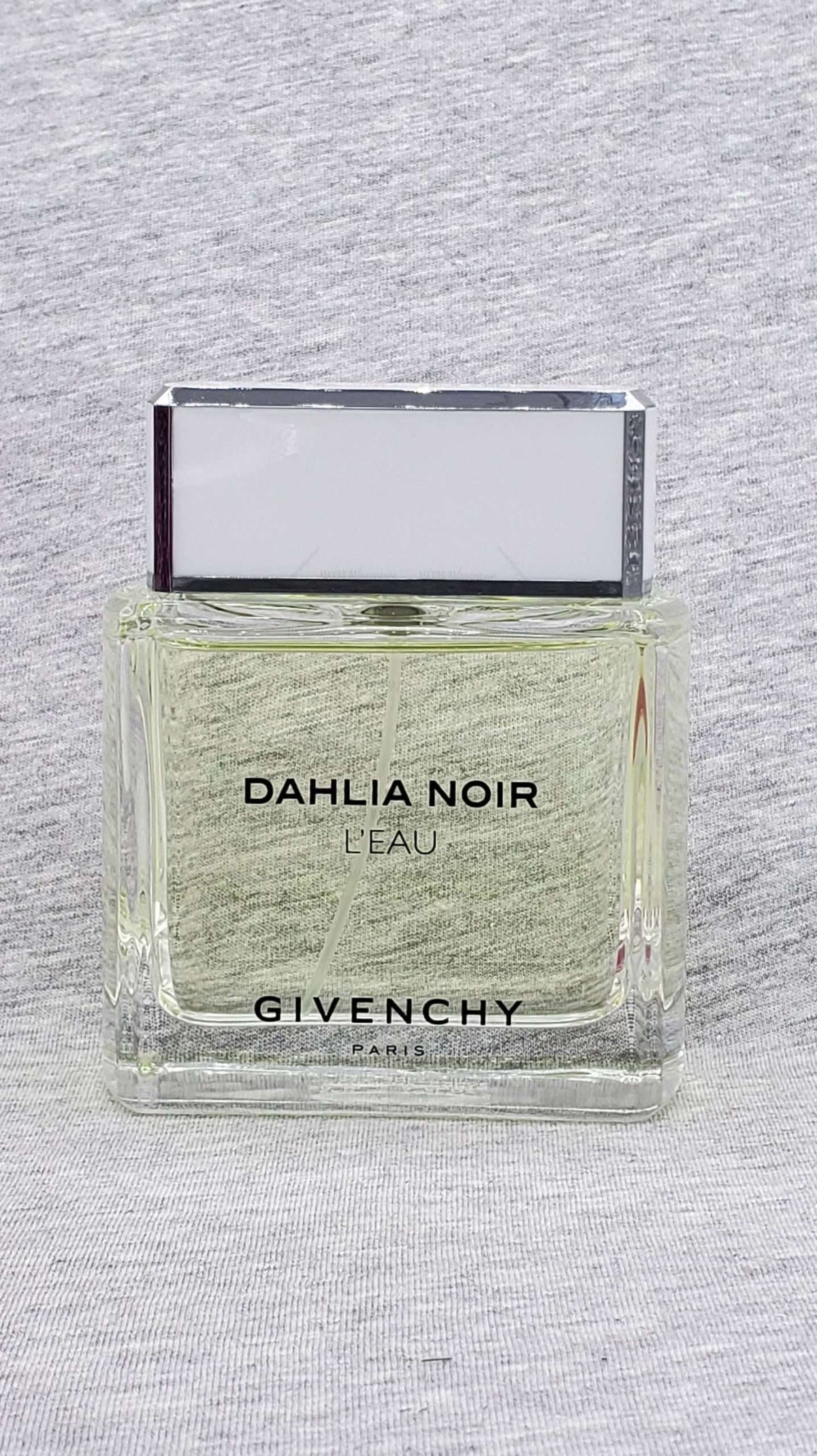 Dahlia Noir Leau - Maximum Fragrance