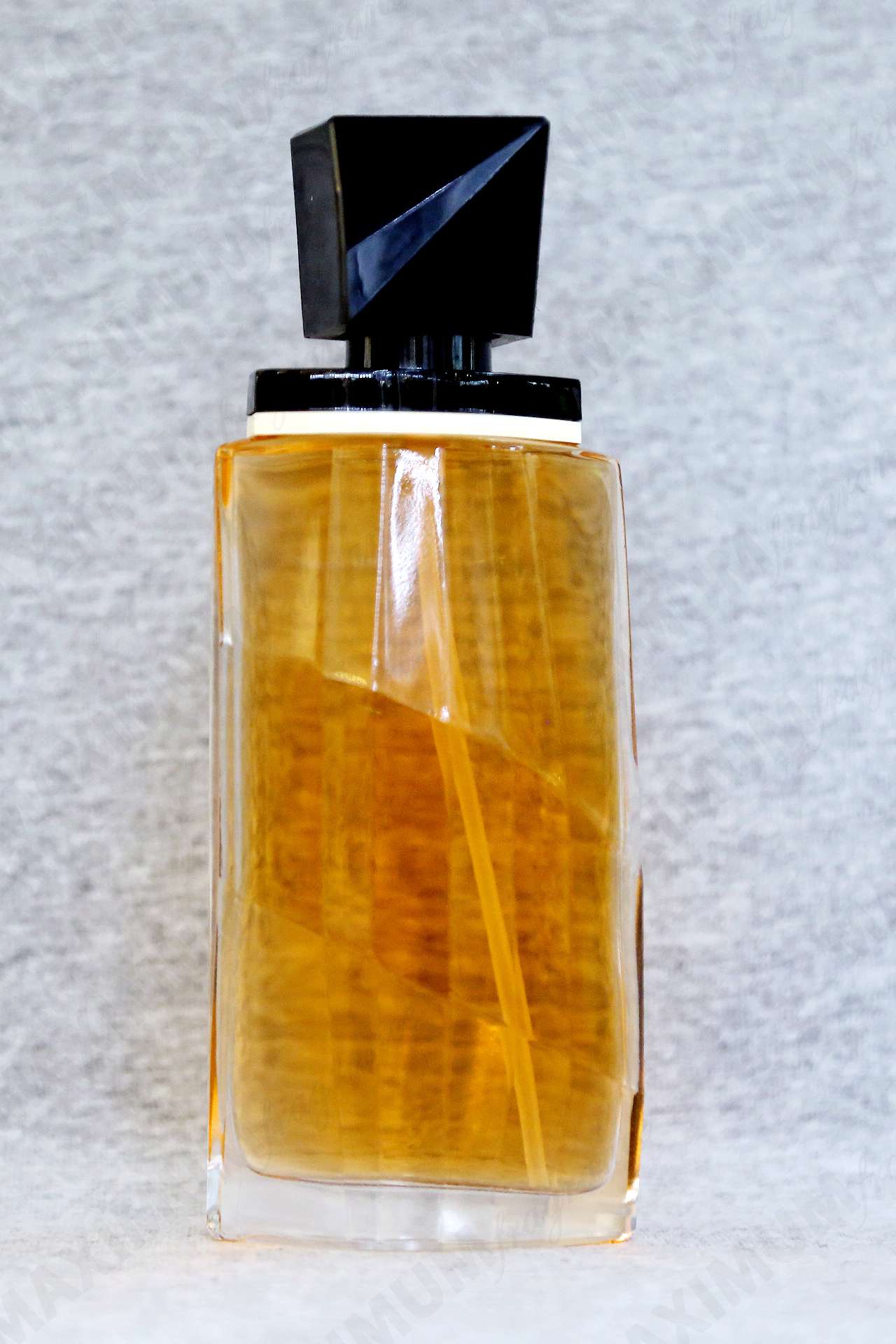 Mackie - Maximum Fragrance